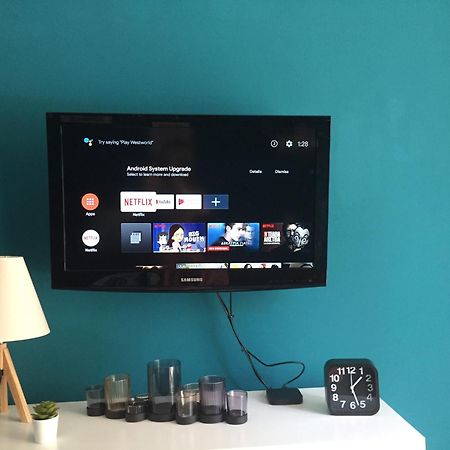 Colourful Apt,Airport Line,6 Min Metro,300 Mbps! Leilighet Athen Eksteriør bilde